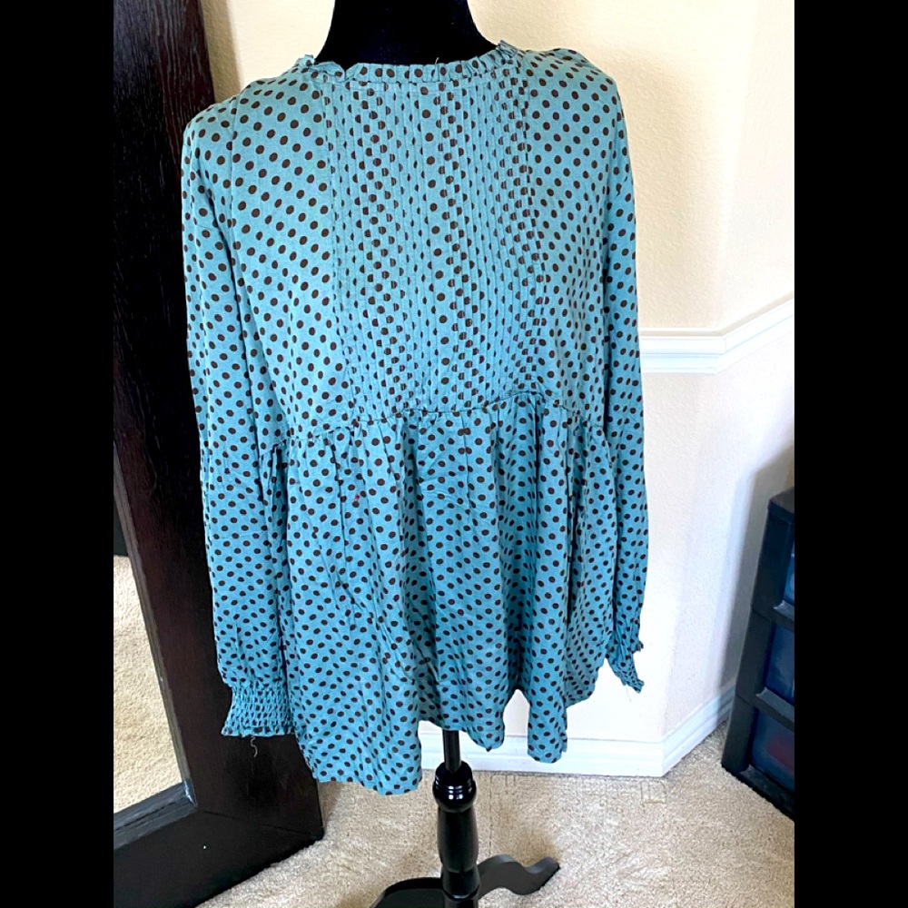 Beautiful empire flowy top
